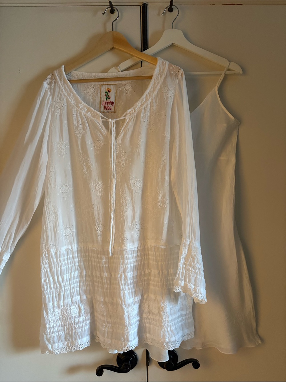 Johnny Was White Embroidered Tunic with Slip Set